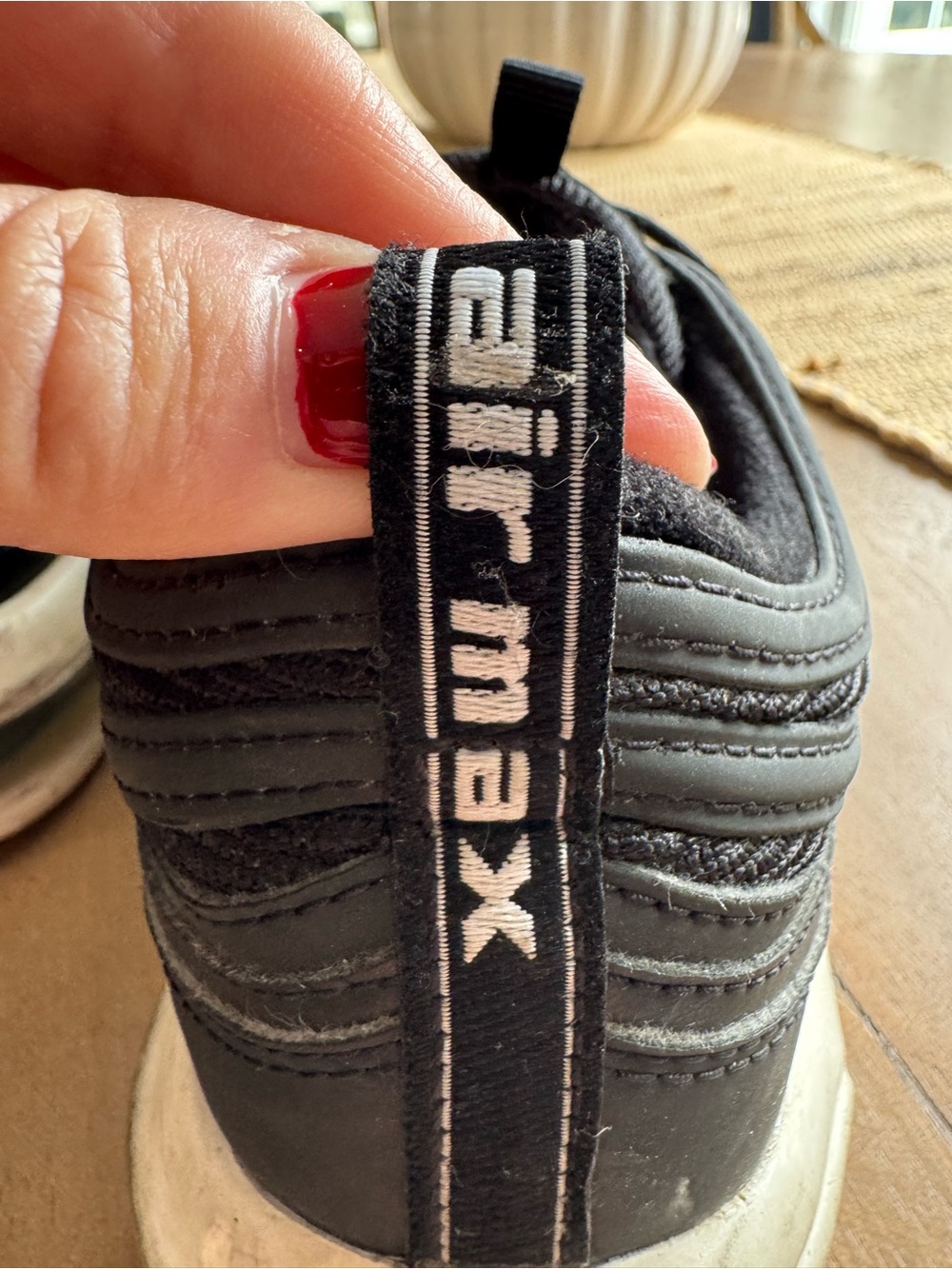 Nike Mens Black and White Air Max 97 Runner - Picture 6 of 7